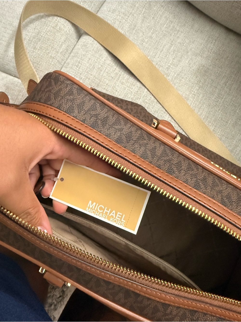 Michael Kors Brown Logo Bag - Picture 4 of 6